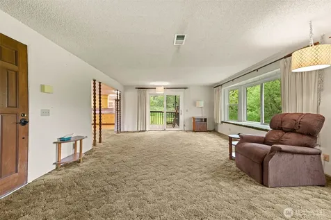 5615 Maltby Road Woodinville WA 98072
