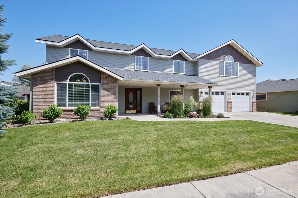 519 SE Mockingbird Drive College Place WA 99324
