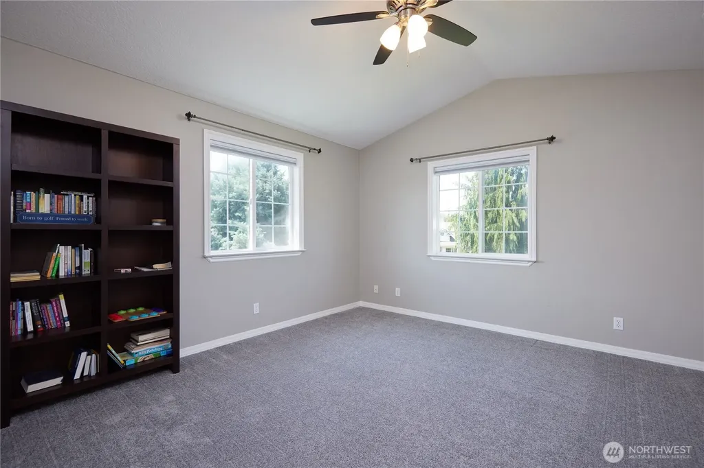 519 SE Mockingbird Drive College Place WA 99324
