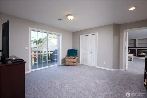 519 SE Mockingbird Drive College Place WA 99324