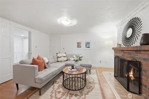 7550 21st Avenue NE Seattle WA 98115
