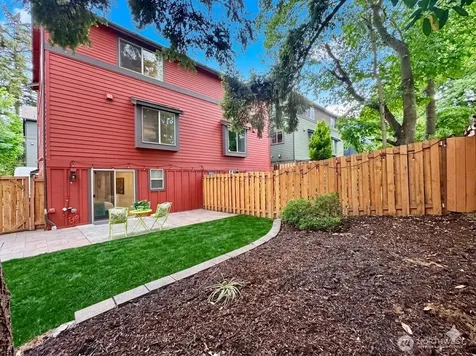 2138 N 113th Street Seattle WA 98133