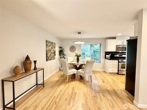 2138 N 113th Street Seattle WA 98133