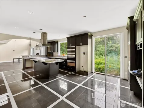 19323 22nd Avenue SE Bothell WA 98012