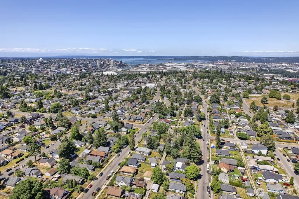 3611 E I Street Tacoma WA 98404
