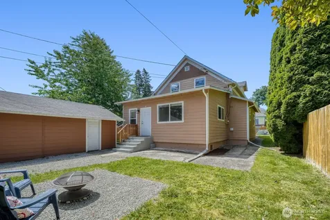 3611 E I Street Tacoma WA 98404