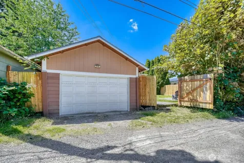 3611 E I Street Tacoma WA 98404