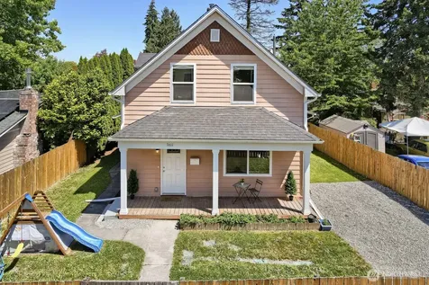 3611 E I Street Tacoma WA 98404