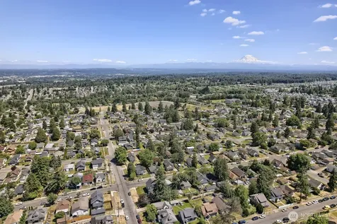 3611 E I Street Tacoma WA 98404