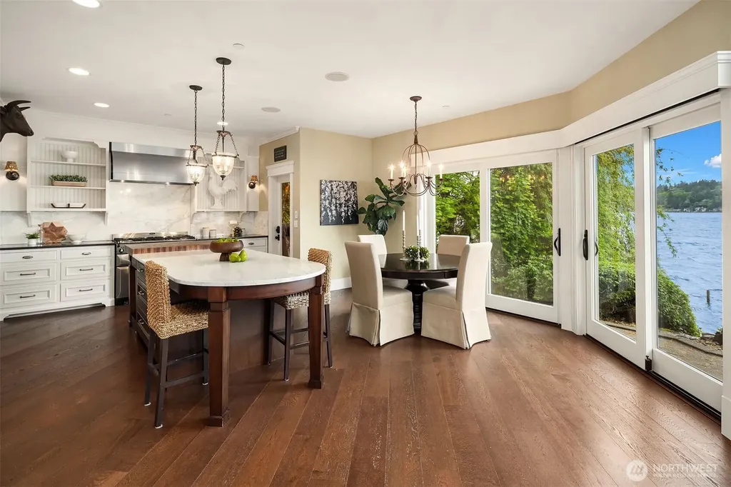 2033 E Lake Sammamish Parkway NE Sammamish WA 98074