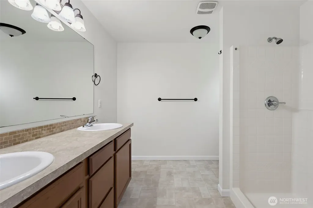 4501 Mckinley Street NE Lacey WA 98516