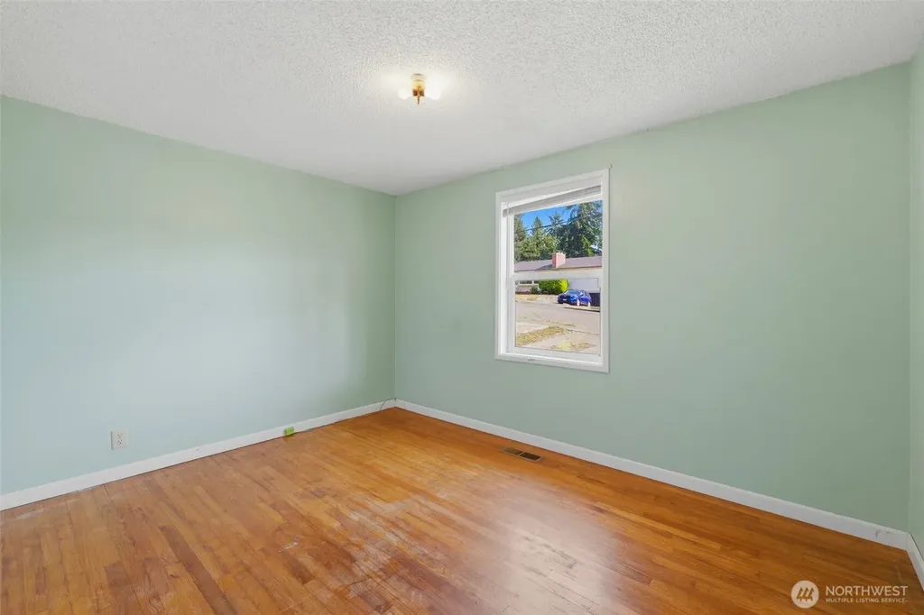 1104 Dibb Street Bremerton WA 98310