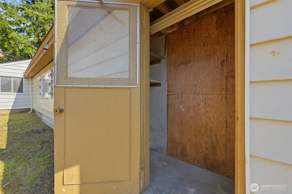 1104 Dibb Street Bremerton WA 98310