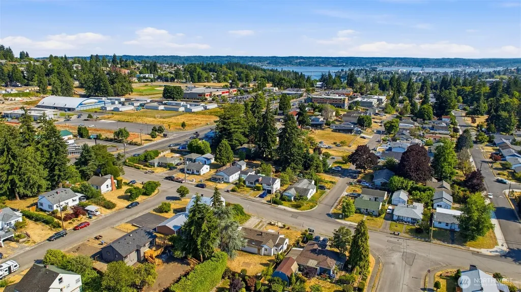 1104 Dibb Street Bremerton WA 98310