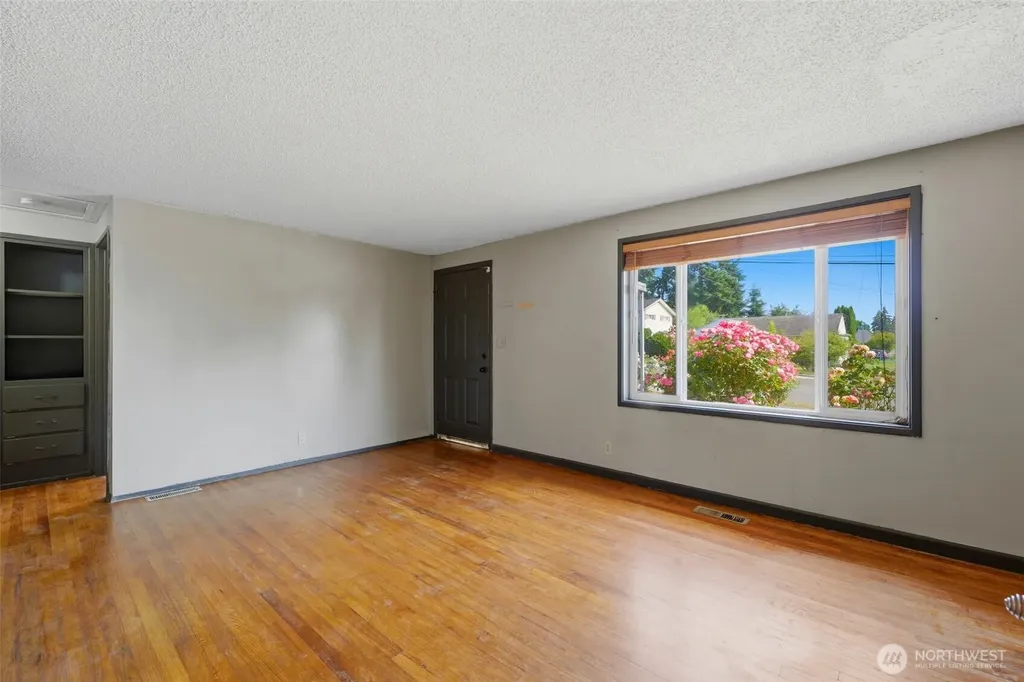 1104 Dibb Street Bremerton WA 98310