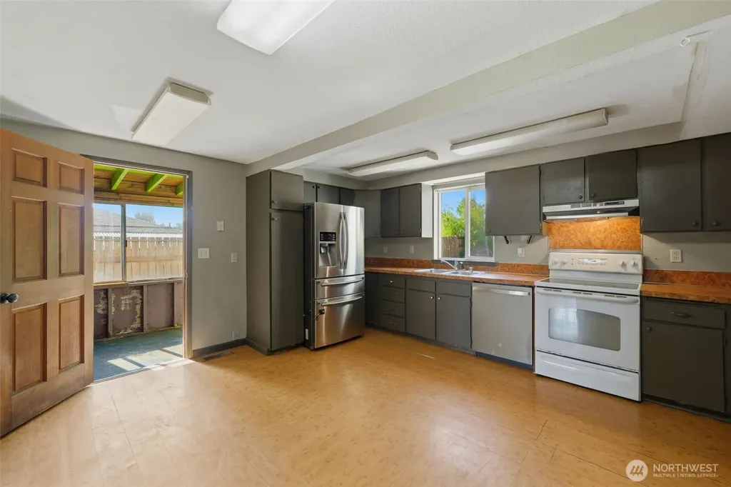 1104 Dibb Street Bremerton WA 98310