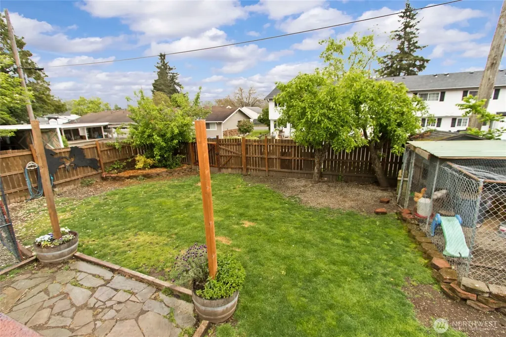 2003 Wells Street Enumclaw WA 98022
