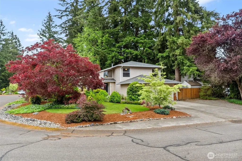 1714 Diamond Loop SE Lacey WA 98503