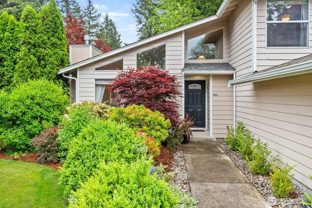 1714 Diamond Loop SE Lacey WA 98503