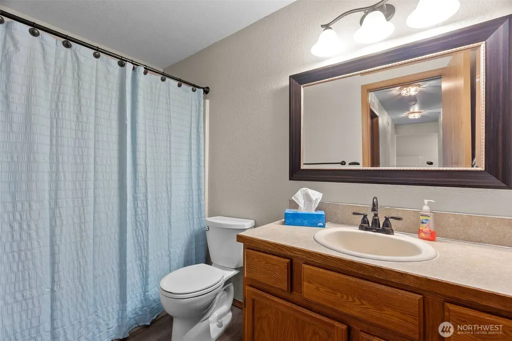 1714 Diamond Loop SE Lacey WA 98503