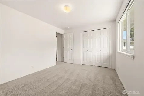 4726 NE 18th Place Renton WA 98059