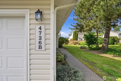 4726 NE 18th Place Renton WA 98059