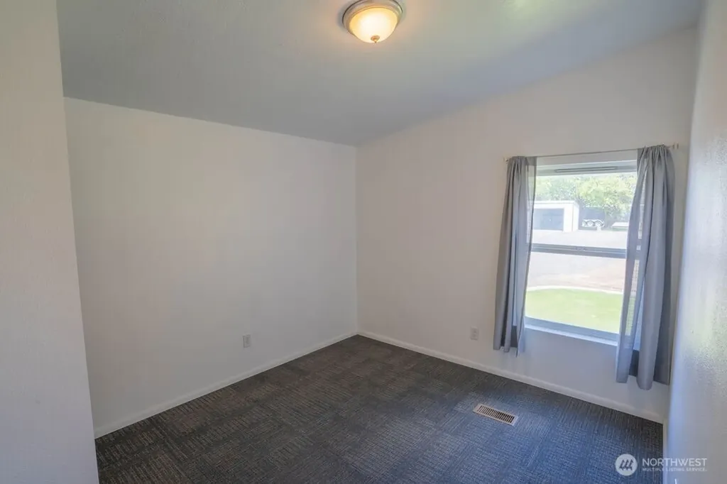 7826 Bouldercrest Road NE Moses Lake WA 98837