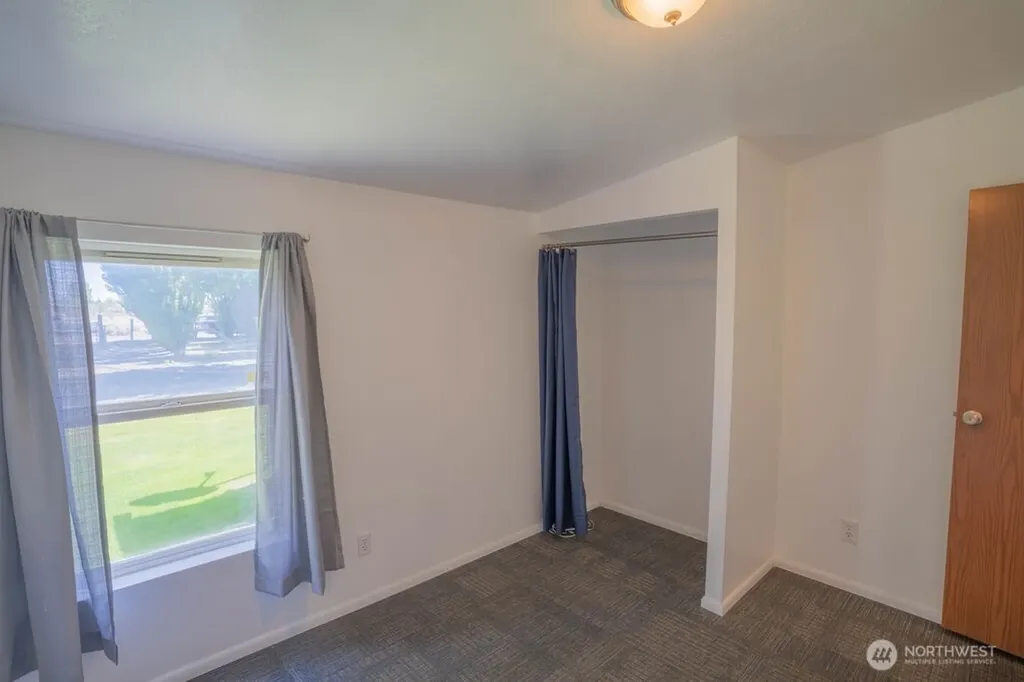 7826 Bouldercrest Road NE Moses Lake WA 98837