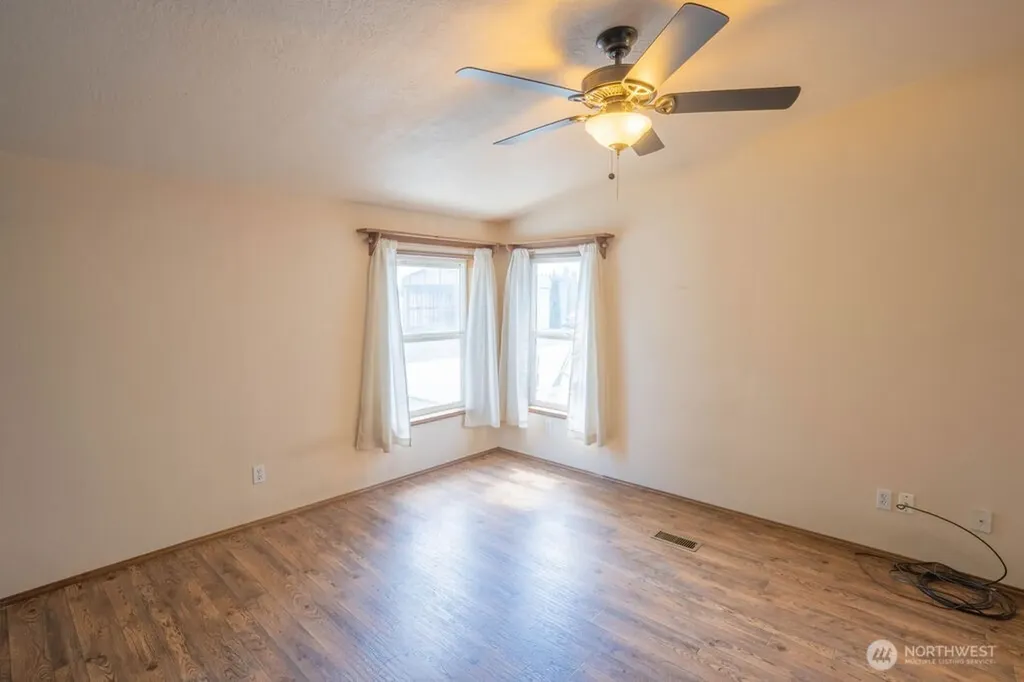 7826 Bouldercrest Road NE Moses Lake WA 98837