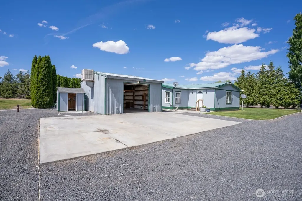 7826 Bouldercrest Road NE Moses Lake WA 98837