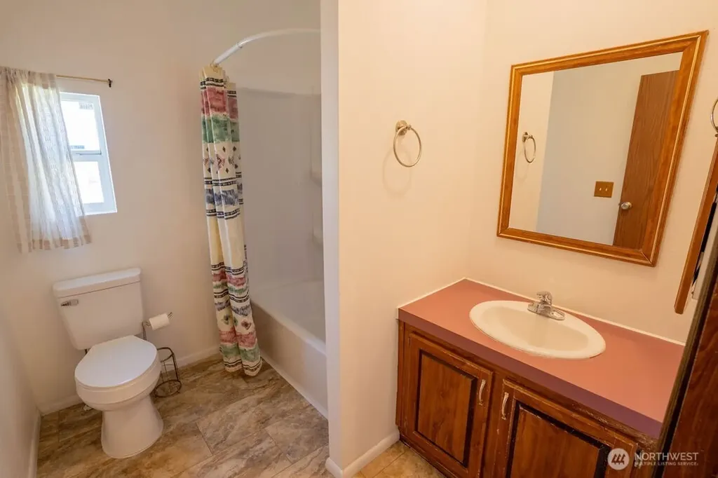 7826 Bouldercrest Road NE Moses Lake WA 98837