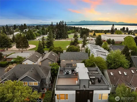 9043 Mary Avenue NW Seattle WA 98117