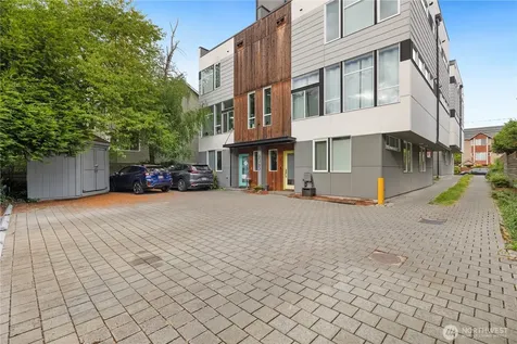 9043 Mary Avenue NW Seattle WA 98117