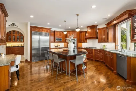 19688 SE 184th Street Renton WA 98058