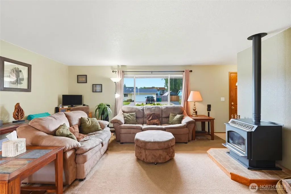 6627 95th Street NE Marysville WA 98270