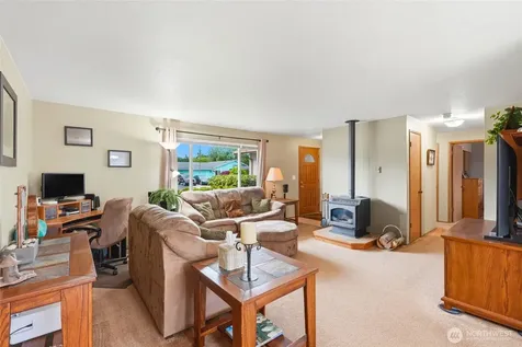 6627 95th Street NE Marysville WA 98270