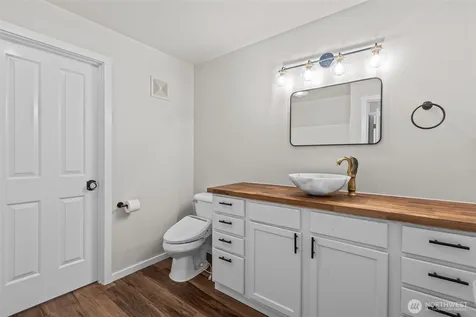 1931 23rd Place NE Issaquah WA 98029