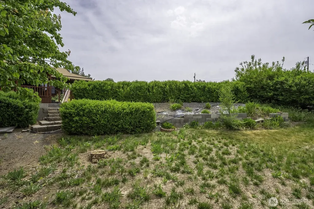 618 1st Avenue NE Soap Lake WA 98851