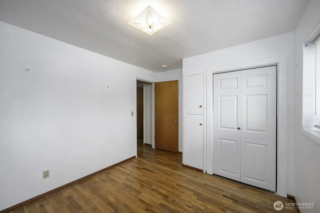 618 1st Avenue NE Soap Lake WA 98851