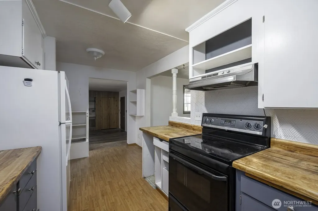 618 1st Avenue NE Soap Lake WA 98851