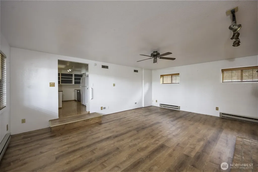 618 1st Avenue NE Soap Lake WA 98851