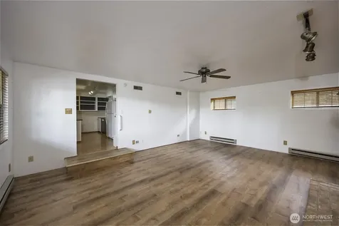 618 1st Avenue NE Soap Lake WA 98851
