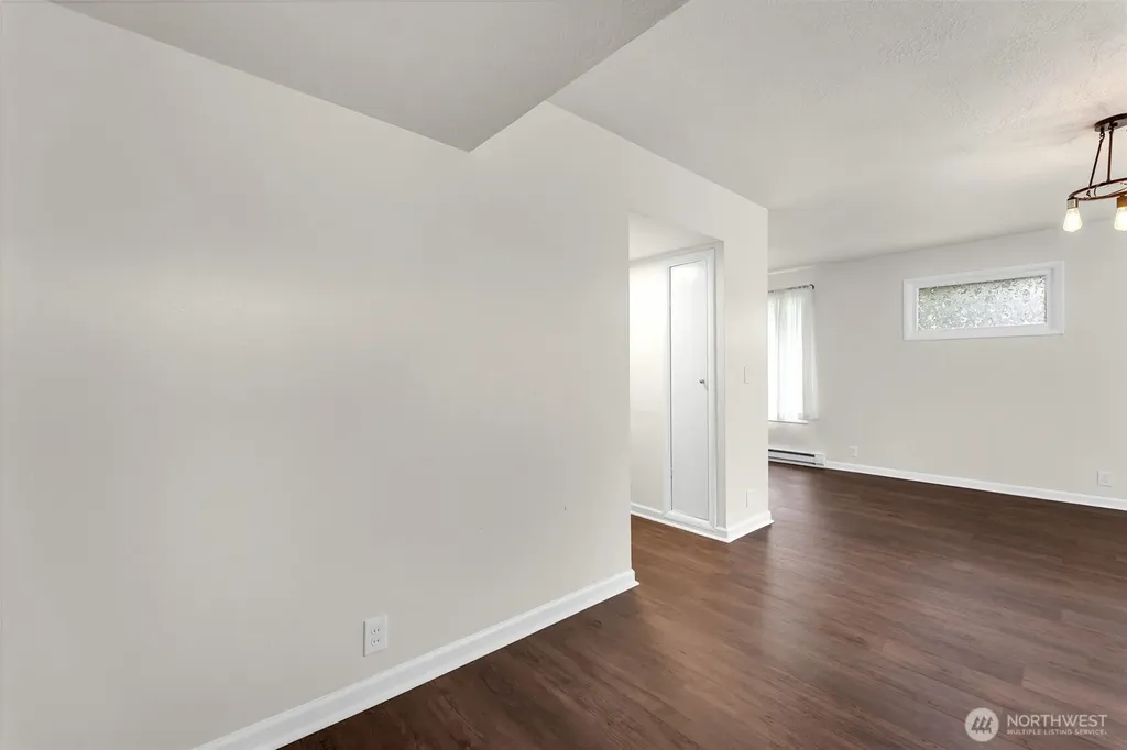 807 N 8th Avenue Kelso WA 98626