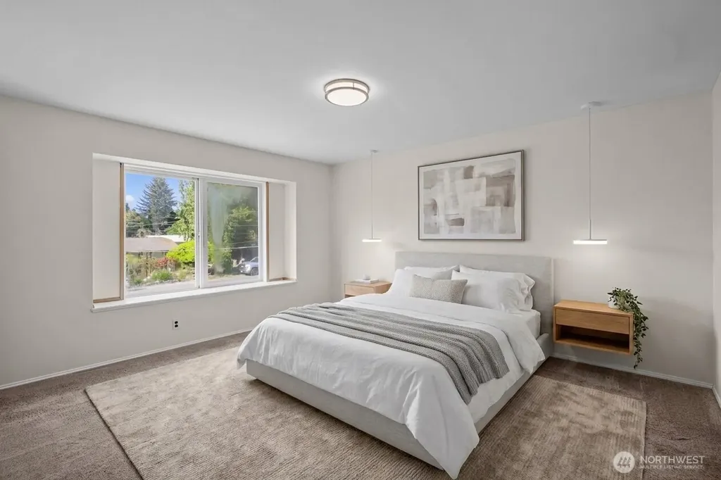 2233 NW Clinton Avenue Poulsbo WA 98370
