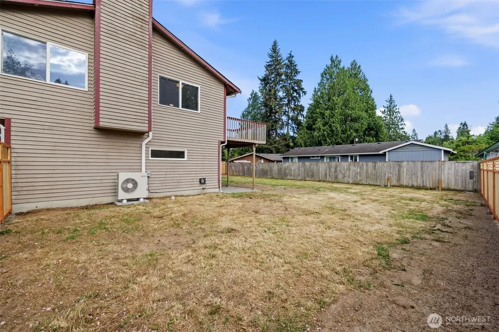 2233 NW Clinton Avenue Poulsbo WA 98370