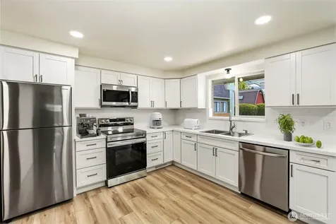 314 14th Street SW Puyallup WA 98371
