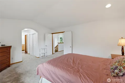 5208 NE 8th Court Renton WA 98059