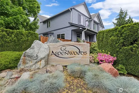 5208 NE 8th Court Renton WA 98059
