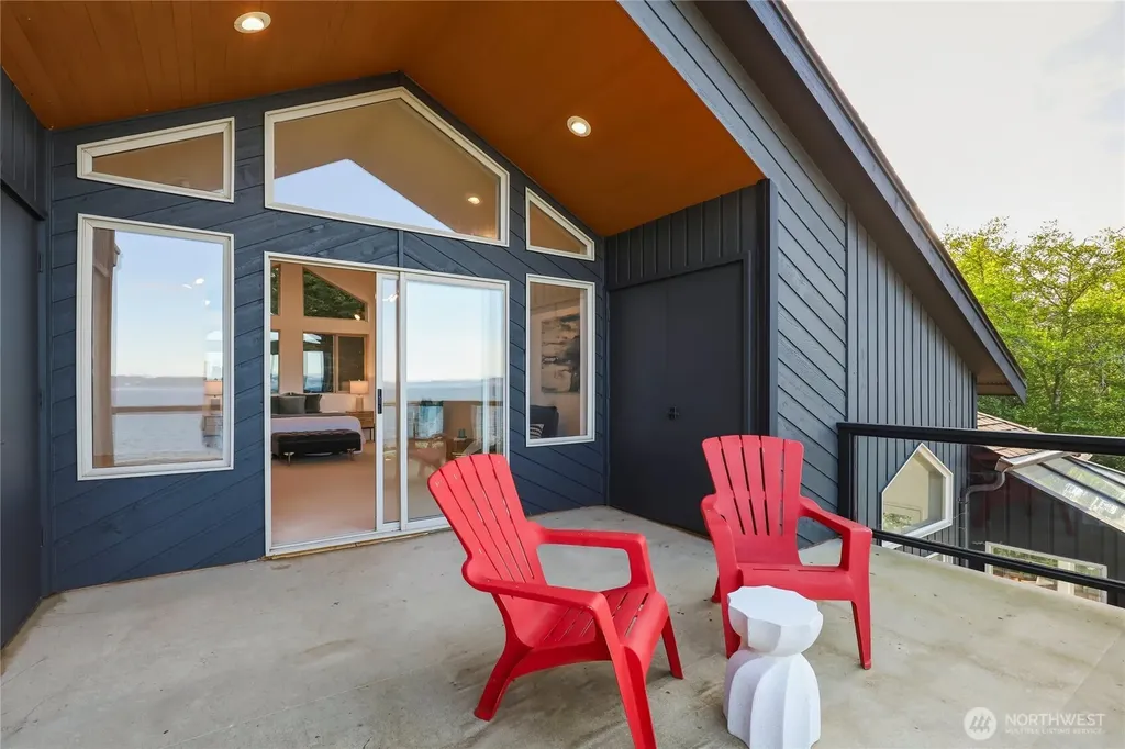 3996 NE Twin Spits Road Hansville WA 98340