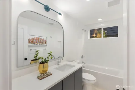 3934 S Angeline Street Seattle WA 98118